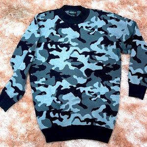 Carbon 38 Camo sweater